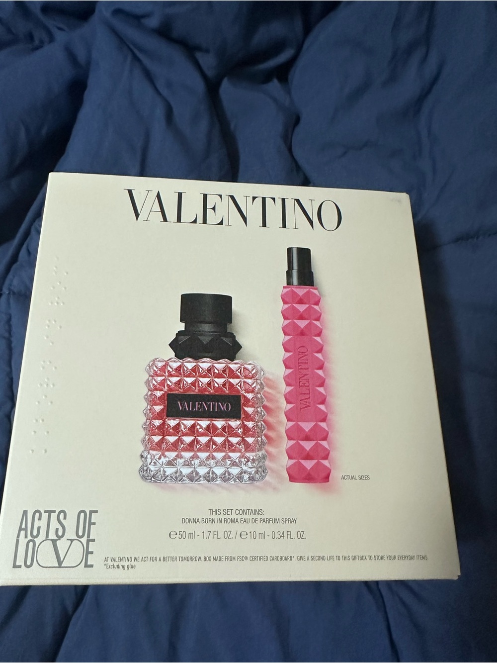 Valentino Donna Born in Roma  2pc gift set - Picture 3 of 6